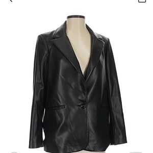 Alice and Olivia
Denny Faux Leather Blazer